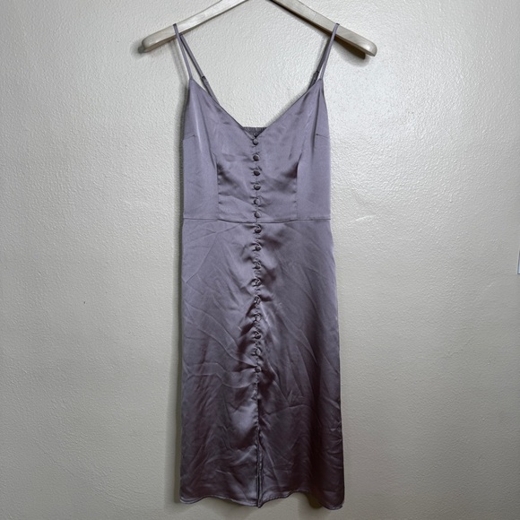 Abercrombie & Fitch Dresses & Skirts - Abercrombie & Fitch Dress Women's Medium Dusty Lavender Satin Button Front Midi